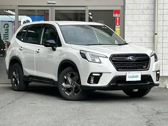 スバル フォレスター STIスポーツ 岩手県 2022(令4)年 3.8万km クリスタルホワイトP 4WD/純正ナビ/前方ドライブレコーダー/アイサイト/・プリクラッシュブレーキ/・リバースオートマチックブレーキ/・先行車発進告知/・青信号お知らせ/・レーンキープ/バックカメラ/フロントカメラ/サイドカメラ/レーダークルーズコントロール/パワーシート/シートメモリー/シートヒーター/ビルトインETC/ステアリングスイッチ/ステアリングヒーター/パドルシフト/フルセグTV/Bluetooth/CD、DVD/社外マフラー/純正マフラーあり/LEDヘッドライト/フォグランプ/オートライト/純正18インチアルミホイール/純正フロアマット