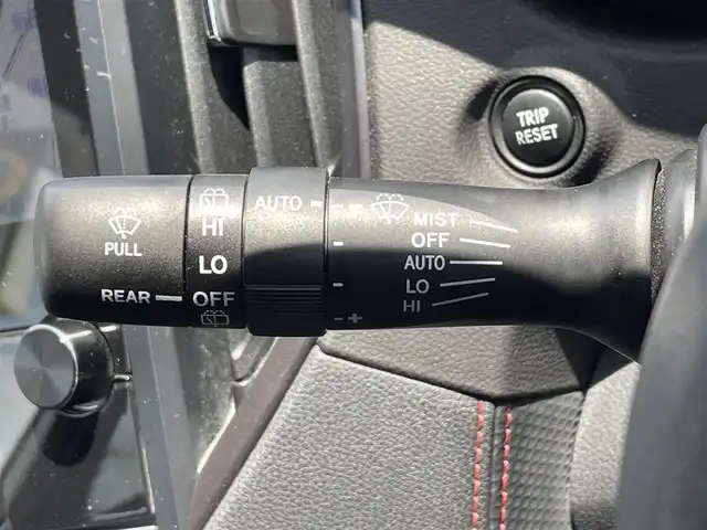 スバル フォレスター STIスポーツ 岩手県 2022(令4)年 3.8万km クリスタルホワイトP 4WD/純正ナビ/前方ドライブレコーダー/アイサイト/・プリクラッシュブレーキ/・リバースオートマチックブレーキ/・先行車発進告知/・青信号お知らせ/・レーンキープ/バックカメラ/フロントカメラ/サイドカメラ/レーダークルーズコントロール/パワーシート/シートメモリー/シートヒーター/ビルトインETC/ステアリングスイッチ/ステアリングヒーター/パドルシフト/フルセグTV/Bluetooth/CD、DVD/社外マフラー/純正マフラーあり/LEDヘッドライト/フォグランプ/オートライト/純正18インチアルミホイール/純正フロアマット