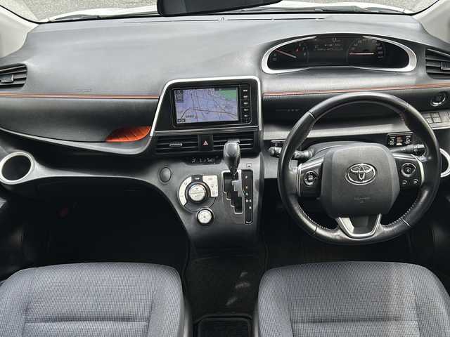 トヨタ シエンタ G 埼玉県 2016(平28)年 9.3万km ホワイトパールクリスタルシャイン (株)IDOMが運営する【じしゃロン熊谷店】の自社ローン専用車両になりますこちらは現金またはオートローンご利用時の価格です。自社ローンご希望の方は別途その旨お申付け下さい/純正ナビ　NSZT-W64/　CD/DVD/DTV/Bluetooth/両側パワースライドドア/前方ドライブレコーダー　DRT-H64A/バックカメラ/ビルトインETC/Toyota Safety Sense C/・プリクラッシュセーフティシステム/・車線逸脱警報/・オートマチックハイビーム/・先行車発信告知機能/アイドリングストップ/純正フロアマット/スマートキー
