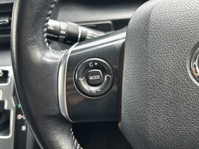 トヨタ シエンタ G 埼玉県 2016(平28)年 9.3万km ホワイトパールクリスタルシャイン (株)IDOMが運営する【じしゃロン熊谷店】の自社ローン専用車両になりますこちらは現金またはオートローンご利用時の価格です。自社ローンご希望の方は別途その旨お申付け下さい/純正ナビ　NSZT-W64/　CD/DVD/DTV/Bluetooth/両側パワースライドドア/前方ドライブレコーダー　DRT-H64A/バックカメラ/ビルトインETC/Toyota Safety Sense C/・プリクラッシュセーフティシステム/・車線逸脱警報/・オートマチックハイビーム/・先行車発信告知機能/アイドリングストップ/純正フロアマット/スマートキー