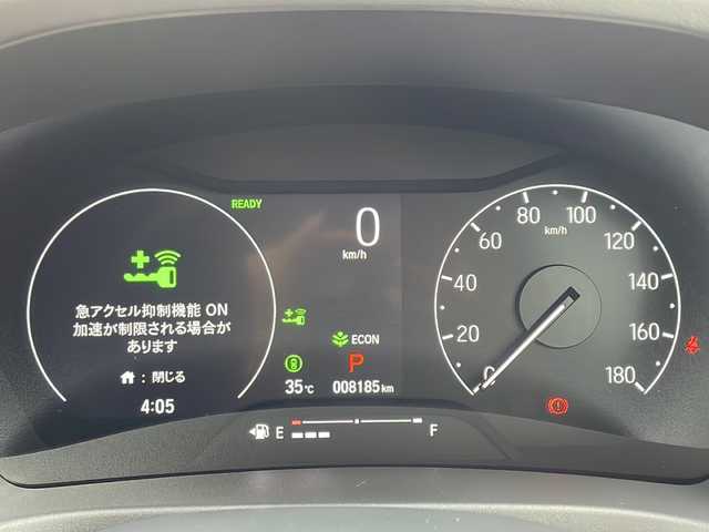 ホンダ ヴェゼル ハイブリッド e:HEV Z 新潟県 2024(令6)年 0.9万km プラチナホワイトパール ワンオーナー/４WD/純正メモリナビ/〈BT／AM／FM／DVD〉/バックカメラ/ワイヤレス充電マット/緊急通報ボタン/本革レザーステアリング/ステアリングスイッチ/パドルシフト/シートヒーター〈運転席／助手席〉/黒革ハーフレザー/衝突軽減システム/アダプティブクルーズコントロール/オートマチックハイビーム/カーテンエアバッグ/チャイルドロック/LEDライト/ビルトインETC/WACエアコン/リアアームレスト/スマートキー/スペアキー