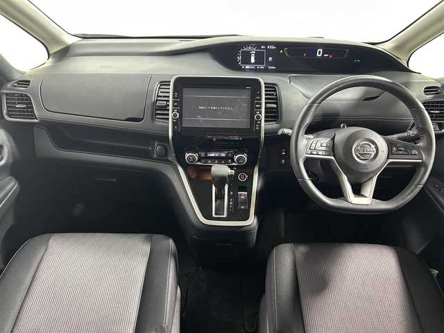 日産 セレナ ハイウェイスター プロパイロットED 大阪府 2017(平29)年 3.5万km ブリリアントホワイトパール ProPILOT 純正9incナビ(フルセグ/DVD再生/Bluetooth) バックカメラ 後席モニター ETC 両側パワースライドドア 衝突軽減 レーダークルコン クリアランスソナー ドラレコ