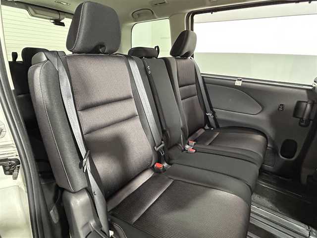 日産 セレナ ハイウェイスター プロパイロットED 大阪府 2017(平29)年 3.5万km ブリリアントホワイトパール ProPILOT 純正9incナビ(フルセグ/DVD再生/Bluetooth) バックカメラ 後席モニター ETC 両側パワースライドドア 衝突軽減 レーダークルコン クリアランスソナー ドラレコ