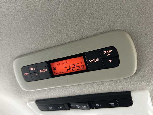 日産 セレナ ハイウェイスター プロパイロットED 大阪府 2017(平29)年 3.5万km ブリリアントホワイトパール ProPILOT 純正9incナビ(フルセグ/DVD再生/Bluetooth) バックカメラ 後席モニター ETC 両側パワースライドドア 衝突軽減 レーダークルコン クリアランスソナー ドラレコ