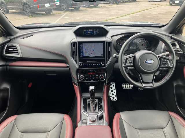 スバル フォレスター STIスポーツ 道南・函館 2022(令4)年 2.1万km クリスタルブラックシリカ ４ＷＤ/ターボ/ダイアトーン/８インチ純正ナビ/Bluetooth Audio/フルセグテレビ/ＥＴＣ/フロント/左サイドカメラ/バックカメラ/ドライブレコーダー/追従クルーズコントロール/ステアリングヒーター/革巻きステアリング/全席シートヒーター/純正フロアマット/前席パワーシート/プッシュスタート/オートライト/スマートキー/横滑り防止機能/盗難防止機能/冬タイヤ車載/純正マフラー車載