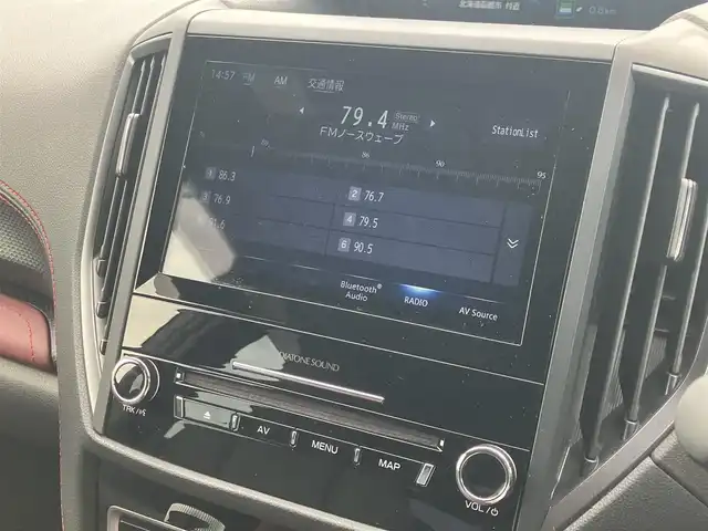 スバル フォレスター STIスポーツ 道南・函館 2022(令4)年 2.1万km クリスタルブラックシリカ ４ＷＤ/ターボ/ダイアトーン/８インチ純正ナビ/Bluetooth Audio/フルセグテレビ/ＥＴＣ/フロント/左サイドカメラ/バックカメラ/ドライブレコーダー/追従クルーズコントロール/ステアリングヒーター/革巻きステアリング/全席シートヒーター/純正フロアマット/前席パワーシート/プッシュスタート/オートライト/スマートキー/横滑り防止機能/盗難防止機能/冬タイヤ車載/純正マフラー車載