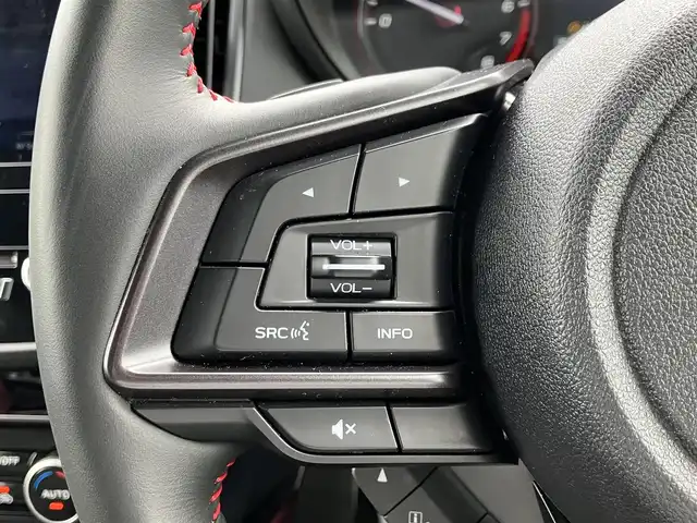 スバル フォレスター STIスポーツ 道南・函館 2022(令4)年 2.1万km クリスタルブラックシリカ ４ＷＤ/ターボ/ダイアトーン/８インチ純正ナビ/Bluetooth Audio/フルセグテレビ/ＥＴＣ/フロント/左サイドカメラ/バックカメラ/ドライブレコーダー/追従クルーズコントロール/ステアリングヒーター/革巻きステアリング/全席シートヒーター/純正フロアマット/前席パワーシート/プッシュスタート/オートライト/スマートキー/横滑り防止機能/盗難防止機能/冬タイヤ車載/純正マフラー車載