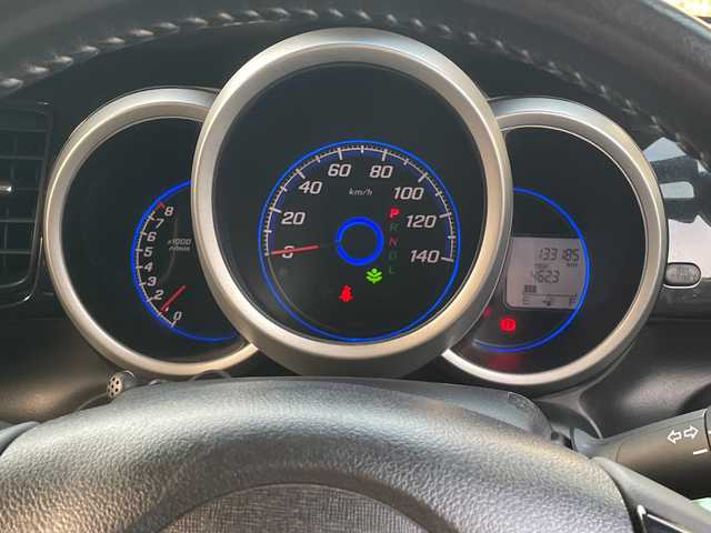ホンダ Ｎ ＢＯＸ カスタム G SSパッケージ 三重県 2013(平25)年 13.4万km プレミアムホワイトパール 登録時133/185km/禁煙車/ｃｌａｒｉｏｎ７インチＳＤナビ（NX613）/・Ｂｌｕｅｔｏｏｔｈ・ＣＤ／ＤＶＤ・ＳＤ・ＵＳＢ・AM/FM/両側パワースライドドア/前後ドラレコ/後方コーナーセンサー/ＡＵＴＯライト/スマートキー/プッシュスタート/ＥＴＣ/革巻きステアリング/ステアリングスイッチ/純正フロアマット/アイドリングストップ/純正14インチアルミホイール/電動格納ミラー