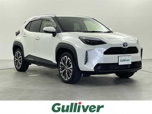 トヨタ ヤリスクロス ハイブリッド Z 福井県 2022(令4)年 2.5万km ホワイトパールクリスタルシャイン 純正７インチT-Connectナビ/フルセグTV/Bluetooth/USB/Miracast/AM/FM/CD/DVDデッキ【純正オプション】/Toyota Safety Sense/・プリクラッシュセーフティ/・レーンアシスト/・クルーズコントロール/・オートマチックハイビーム/・オートライト /LEDヘッドライト/ライトレベライザー /パノラミックビューモニター/ブラインドスポットモニター/パワーシート/シートヒーター /純正１８インチアルミ/純正フロアマット/サイドバイザー/取説あり