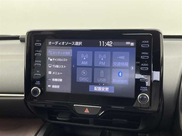 トヨタ ヤリスクロス ハイブリッド Z 福井県 2022(令4)年 2.5万km ホワイトパールクリスタルシャイン 純正７インチT-Connectナビ/フルセグTV/Bluetooth/USB/Miracast/AM/FM/CD/DVDデッキ【純正オプション】/Toyota Safety Sense/・プリクラッシュセーフティ/・レーンアシスト/・クルーズコントロール/・オートマチックハイビーム/・オートライト /LEDヘッドライト/ライトレベライザー /パノラミックビューモニター/ブラインドスポットモニター/パワーシート/シートヒーター /純正１８インチアルミ/純正フロアマット/サイドバイザー/取説あり