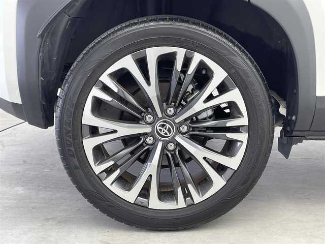 トヨタ ヤリスクロス ハイブリッド Z 福井県 2022(令4)年 2.5万km ホワイトパールクリスタルシャイン 純正７インチT-Connectナビ/フルセグTV/Bluetooth/USB/Miracast/AM/FM/CD/DVDデッキ【純正オプション】/Toyota Safety Sense/・プリクラッシュセーフティ/・レーンアシスト/・クルーズコントロール/・オートマチックハイビーム/・オートライト /LEDヘッドライト/ライトレベライザー /パノラミックビューモニター/ブラインドスポットモニター/パワーシート/シートヒーター /純正１８インチアルミ/純正フロアマット/サイドバイザー/取説あり