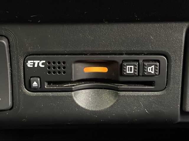 ホンダ Ｎ ＢＯＸ カスタム ターボ SSブラックSパッケージ 茨城県 2017(平29)年 6万km クリスタルブラックパール ナビ　フルセグＴＶ　バックモニター　シートヒーター　ＬＥＤライト　オートライト　ドライブレコーダー　片側電動スライドドア　ビルトインＥＴＣ　スマートキー　プッシュスタート　横滑り防止装置　禁煙車