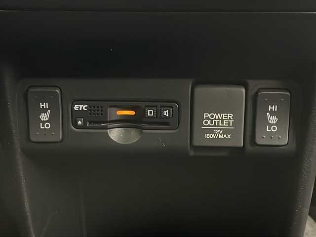 ホンダ Ｎ ＢＯＸ カスタム ターボ SSブラックSパッケージ 茨城県 2017(平29)年 6万km クリスタルブラックパール ナビ　フルセグＴＶ　バックモニター　シートヒーター　ＬＥＤライト　オートライト　ドライブレコーダー　片側電動スライドドア　ビルトインＥＴＣ　スマートキー　プッシュスタート　横滑り防止装置　禁煙車