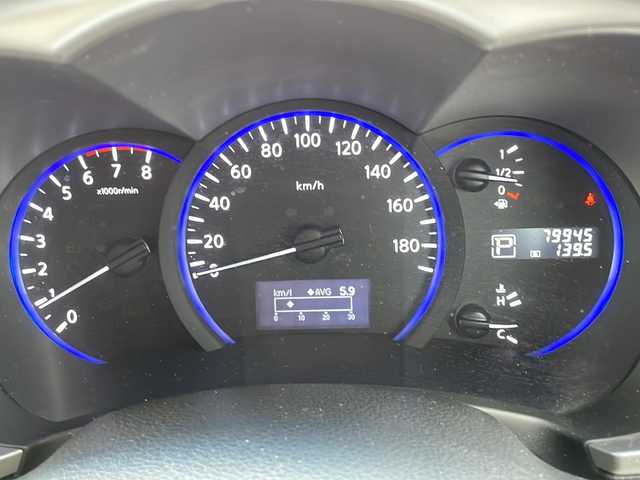 日産 エルグランド 250HWS アーバンクロム 栃木県 2012(平24)年 8万km ブリリアントホワイトパール 純正ＨＤＤナビ/・CD AM FM/・TV ワンセグ/・アラウンドビューモニター/両側パワースライドドア/エンジンスターター/スマートスペアキー/ETC/リアサンシェード/純正18インチアルミホイール/ＬＥＤヘッドライト/サイドエアバック/ハーフレザーシート