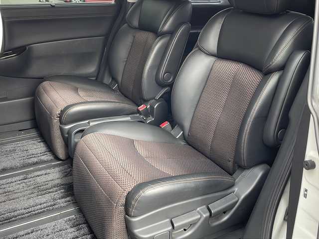 日産 エルグランド 250HWS アーバンクロム 栃木県 2012(平24)年 8万km ブリリアントホワイトパール 純正ＨＤＤナビ/・CD AM FM/・TV ワンセグ/・アラウンドビューモニター/両側パワースライドドア/エンジンスターター/スマートスペアキー/ETC/リアサンシェード/純正18インチアルミホイール/ＬＥＤヘッドライト/サイドエアバック/ハーフレザーシート