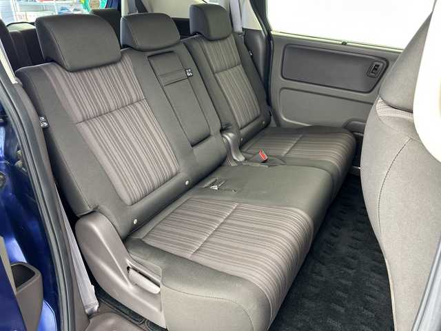 ホンダ フリード G 愛知県 2017(平29)年 3.6万km コバルトブルーパール ホンダディーラーオプションナビ/・CD/DVD/・AM/FM/・フルセグ/・Bluetooth/ビルトインETC/前側ドライブレコーダー/バックカメラ/プラズマクラスター技術搭載フルオートエアコンディショナー/ロールサンシェード/ヒーテッドドアミラー/ステアリングスイッチ/アイドリングストップ/両側パワースライドドア/純正フロアマット/純正ホイールカバー/横滑り防止装置