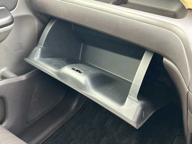 ホンダ フリード G 愛知県 2017(平29)年 3.6万km コバルトブルーパール ホンダディーラーオプションナビ/・CD/DVD/・AM/FM/・フルセグ/・Bluetooth/ビルトインETC/前側ドライブレコーダー/バックカメラ/プラズマクラスター技術搭載フルオートエアコンディショナー/ロールサンシェード/ヒーテッドドアミラー/ステアリングスイッチ/アイドリングストップ/両側パワースライドドア/純正フロアマット/純正ホイールカバー/横滑り防止装置