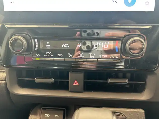 トヨタ シエンタ Z 埼玉県 2023(令5)年 2.2万km ダークグレー トヨタセーフティセンス/10.5インチディスプレイオーディオPlus/　　BT/USB/フルセグ/MiraCast/バックカメラ/レーダークルーズコントロール/両側パワースライドドア/ブラインドスポットモニター/コーナーセンサー/ステアリングスイッチ/スマートキー2本/ビルトインETC2.0