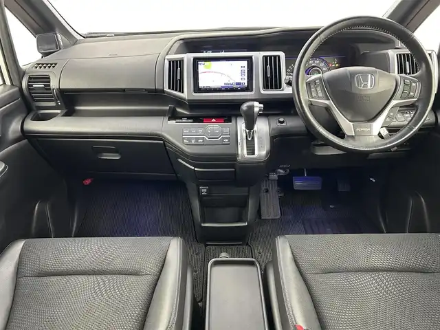 ホンダ ステップワゴン スパーダ Z クールスピリット 千葉県 2014(平26)年 7.4万km ホワイトオーキッドパール 禁煙車/両側電動ドア/クルーズコントロール/社外7インチメモリナビ/・型番：MDV-Z701/・CD/DVD/Bluetooth/フルセグTV/・バックカメラ/・ビルトインETC/革巻きステアリング/・ステアリングスイッチ/・パドルシフト/左右独立エアコン/純正フロアマット/純正１７インチAW/オートライト/・キセノンヘッドライト/・フォグランプ