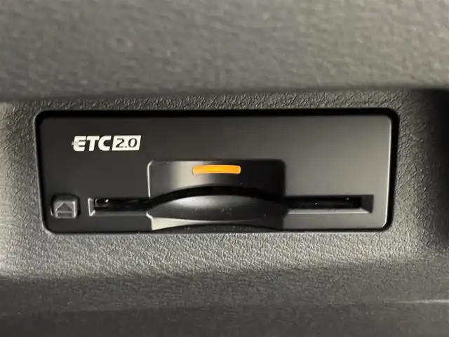 日産 エクストレイル G e－4ORCE 福岡県 2022(令4)年 2.1万km ダイヤモンドブラック サンルーフ　/純正９型ナビ/フルセグTV　/バックカメラ　/ＢＯＳＥプレミアムサウンド　/ワイヤレス充電　/デジタルルームミラー　/前後ドラレコ　/ビルトインETC２．０　/プロパイロット　/コーナーセンサー　/エマージェンシーブレーキ　/レーンキープ　/ブラインドスポットモニター　/パーキングアシスト　/ヒルディセントコントロール/シートヒーター　/ステアリングヒーター　/パワーバックドア　/純正１９インチアルミホイール