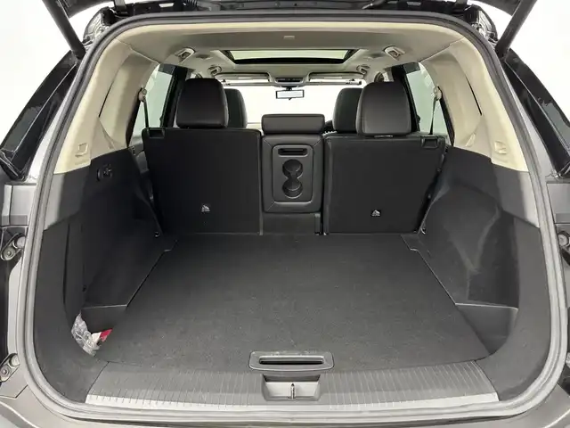 日産 エクストレイル G e－4ORCE 福岡県 2022(令4)年 2.1万km ダイヤモンドブラック サンルーフ　/純正９型ナビ/フルセグTV　/バックカメラ　/ＢＯＳＥプレミアムサウンド　/ワイヤレス充電　/デジタルルームミラー　/前後ドラレコ　/ビルトインETC２．０　/プロパイロット　/コーナーセンサー　/エマージェンシーブレーキ　/レーンキープ　/ブラインドスポットモニター　/パーキングアシスト　/ヒルディセントコントロール/シートヒーター　/ステアリングヒーター　/パワーバックドア　/純正１９インチアルミホイール