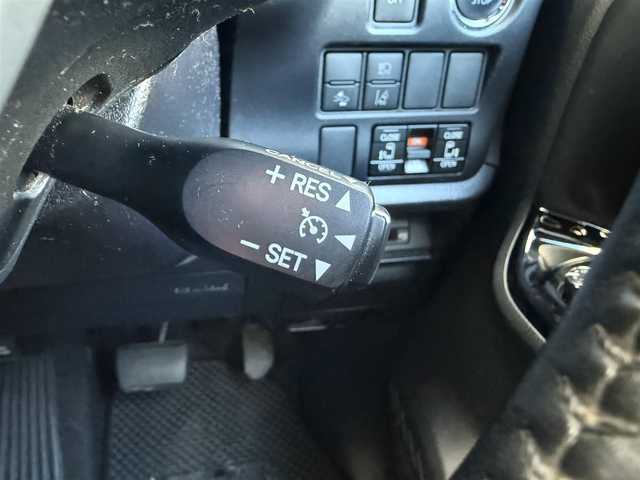 トヨタ ノア Si ダブルバイビー 愛知県 2017(平29)年 5.3万km ブラック /純正9インチSDナビ//純正フルセグTV//AM/FM/CD/DVD/SD/BT//バックカメラ//ビルトインETC//純正ドライブレコーダー//純正フリップダウン後席モニター//横滑り防止装置//ヒルスタートアシストコントロール//Toyota Safety Sense C//オートハイビーム//衝突被害軽減ブレーキ//レーンアシスト//先行発進告知機能//クルーズコントロール//ECO MODE//ステアスイッチ//純正16インチアルミホイール//純正LEDオートライト//フロントフォグランプ//両側パワースライドドア//バックドアイージークローザー//オートリトラミラー//シートバックテーブル//サイドテーブル//ISOFIX//後席用サンシェード//ダブルエアバック//スマートキー//スペアキー1本//取扱説明書//ナビ説明書//保証書//記録簿(R2/R4/R6)