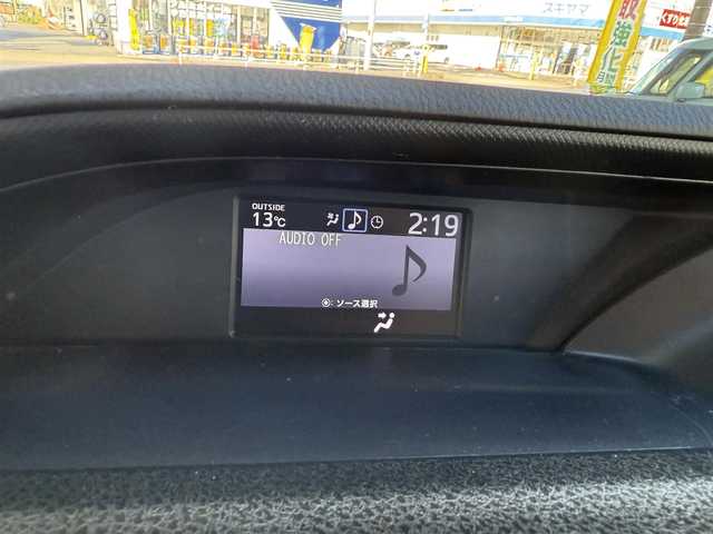 トヨタ ノア Si ダブルバイビー 愛知県 2017(平29)年 5.3万km ブラック /純正9インチSDナビ//純正フルセグTV//AM/FM/CD/DVD/SD/BT//バックカメラ//ビルトインETC//純正ドライブレコーダー//純正フリップダウン後席モニター//横滑り防止装置//ヒルスタートアシストコントロール//Toyota Safety Sense C//オートハイビーム//衝突被害軽減ブレーキ//レーンアシスト//先行発進告知機能//クルーズコントロール//ECO MODE//ステアスイッチ//純正16インチアルミホイール//純正LEDオートライト//フロントフォグランプ//両側パワースライドドア//バックドアイージークローザー//オートリトラミラー//シートバックテーブル//サイドテーブル//ISOFIX//後席用サンシェード//ダブルエアバック//スマートキー//スペアキー1本//取扱説明書//ナビ説明書//保証書//記録簿(R2/R4/R6)