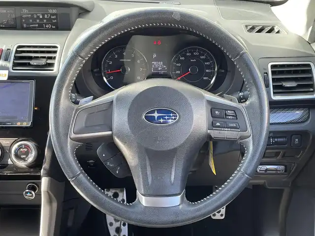 スバル フォレスター S－リミテッド 兵庫県 2014(平26)年 8万km クリスタルブラックシリカ (株)IDOMが運営する【じしゃロン神戸名谷店】の自社ローン専用車両になりますこちらは現金またはオートローンご利用時の価格です。自社ローンご希望の方は別途その旨お申付け下さい。フルセグテレビ/バックカメラ/ウィンカーミラー/クルーズコントロール/プッシュスタート/ドアバイザー/ETC/シートヒーター（運転席、助手席）/シフトペダル付き/Bluetooth