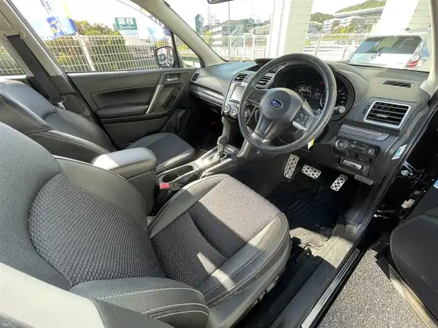 スバル フォレスター S－リミテッド 兵庫県 2014(平26)年 8万km クリスタルブラックシリカ (株)IDOMが運営する【じしゃロン神戸名谷店】の自社ローン専用車両になりますこちらは現金またはオートローンご利用時の価格です。自社ローンご希望の方は別途その旨お申付け下さい。フルセグテレビ/バックカメラ/ウィンカーミラー/クルーズコントロール/プッシュスタート/ドアバイザー/ETC/シートヒーター（運転席、助手席）/シフトペダル付き/Bluetooth