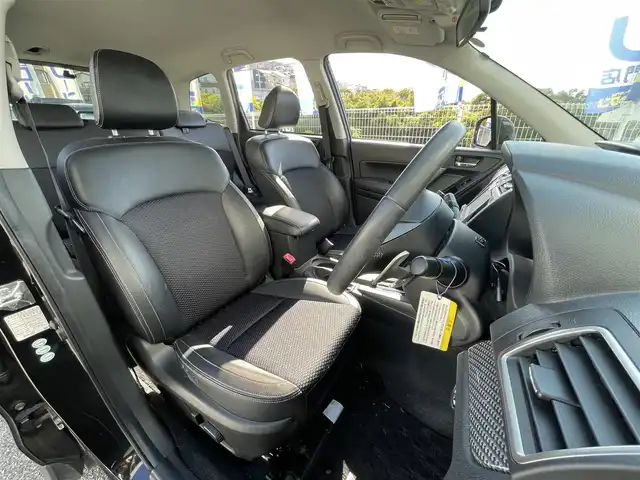 スバル フォレスター S－リミテッド 兵庫県 2014(平26)年 8万km クリスタルブラックシリカ (株)IDOMが運営する【じしゃロン神戸名谷店】の自社ローン専用車両になりますこちらは現金またはオートローンご利用時の価格です。自社ローンご希望の方は別途その旨お申付け下さい。フルセグテレビ/バックカメラ/ウィンカーミラー/クルーズコントロール/プッシュスタート/ドアバイザー/ETC/シートヒーター（運転席、助手席）/シフトペダル付き/Bluetooth