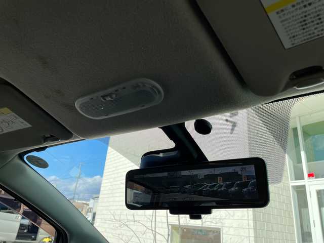 日産 ノート e－パワー X 青森県 2017(平29)年 13.1万km ブリリアントホワイトパール ワンオーナー/純正SDナビ・フルセグTV/CD・DVD・Bluetooth・SD/アラウンドビューモニター/エマージェンシーブレーキ/車線逸脱警報/フロント・バックソナー/ヒーター付ドアミラー/横滑り防止機能/ETC/ステアリングスイッチ/LEDヘッドライト/オートライト/フォグランプ/保証書・取扱書