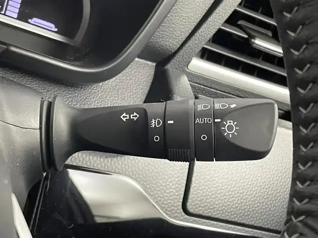 トヨタ ルーミー カスタムG－T 埼玉県 2021(令3)年 4万km パールホワイトⅢ スマートアシスト　社外９インチナビ　バックカメラ　ビルトインＥＴＣ　レーダークルーズコントロール　ミラー一体型ドラレコ　シートヒーター　ＨＤＭＩ　純正アルミホイール　オートハイビーム　ＬＥＤ　地デジ