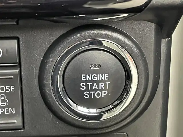 トヨタ ルーミー カスタムG－T 埼玉県 2021(令3)年 4万km パールホワイトⅢ スマートアシスト　社外９インチナビ　バックカメラ　ビルトインＥＴＣ　レーダークルーズコントロール　ミラー一体型ドラレコ　シートヒーター　ＨＤＭＩ　純正アルミホイール　オートハイビーム　ＬＥＤ　地デジ