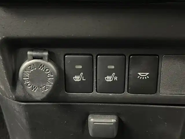 トヨタ ルーミー カスタムG－T 埼玉県 2021(令3)年 4万km パールホワイトⅢ スマートアシスト　社外９インチナビ　バックカメラ　ビルトインＥＴＣ　レーダークルーズコントロール　ミラー一体型ドラレコ　シートヒーター　ＨＤＭＩ　純正アルミホイール　オートハイビーム　ＬＥＤ　地デジ