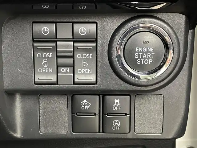 トヨタ ルーミー カスタムG－T 埼玉県 2021(令3)年 4万km パールホワイトⅢ スマートアシスト　社外９インチナビ　バックカメラ　ビルトインＥＴＣ　レーダークルーズコントロール　ミラー一体型ドラレコ　シートヒーター　ＨＤＭＩ　純正アルミホイール　オートハイビーム　ＬＥＤ　地デジ