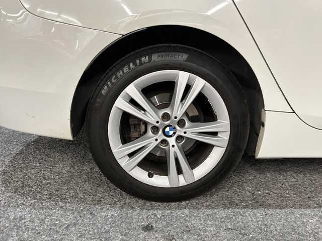 ＢＭＷ ２１８ｄ xDriveグランツアラー 東京都 2017(平29)年 11.2万km 白 純正ナビ/黒革シート/ミラー一体ETC/シートヒーターD/N/純正17インチAW/クロコン/ルーフレール/取扱説明書/保証書/記録簿/スペアキー