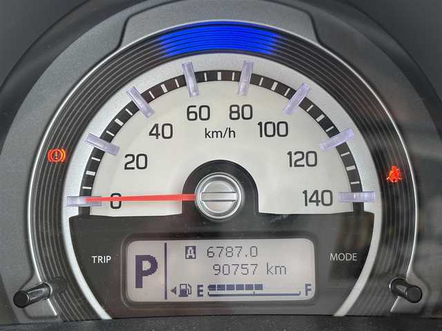 スズキ ハスラー G 滋賀県 2017(平29)年 9.1万km アクティブイエロー/ブラック2トーンルーフ 社外ナビ/・Bluetooth/・ワンセグ/・CD/DVD/バックカメラ/前席シートヒーター/シートリフター/電動格納ミラー/HIDオートライト/フォグライト/スマートキー/プッシュスタート/AW付スタッドレスタイヤ積載