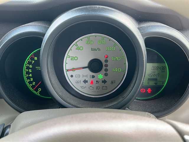 ホンダ Ｎ ＢＯＸ G Lパッケージ 千葉県 2013(平25)年 8.9万km アラバスターシルバーメタリック ナビ　ＶＸＭ－１４５ＶＳｉ　ＤＶＤ再生　バックモニター　前後ドラレコ　スマートキー　スペアキー１本　盗難防止機能　ベンチシート　フルフラットシート　チップアップシート　横滑り防止装置　純正１４ＡＷ