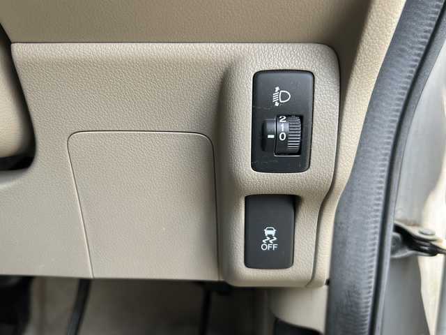 ホンダ Ｎ ＢＯＸ G Lパッケージ 千葉県 2013(平25)年 8.9万km アラバスターシルバーメタリック ナビ　ＶＸＭ－１４５ＶＳｉ　ＤＶＤ再生　バックモニター　前後ドラレコ　スマートキー　スペアキー１本　盗難防止機能　ベンチシート　フルフラットシート　チップアップシート　横滑り防止装置　純正１４ＡＷ