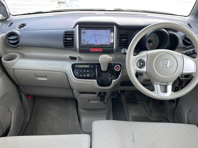 ホンダ Ｎ ＢＯＸ G Lパッケージ 千葉県 2013(平25)年 8.9万km アラバスターシルバーメタリック ナビ　ＶＸＭ－１４５ＶＳｉ　ＤＶＤ再生　バックモニター　前後ドラレコ　スマートキー　スペアキー１本　盗難防止機能　ベンチシート　フルフラットシート　チップアップシート　横滑り防止装置　純正１４ＡＷ