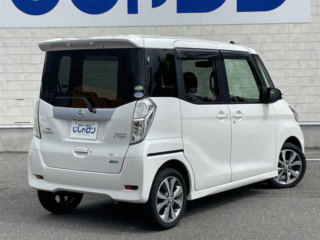 日産 デイズ ルークス ハイウェイスターX Gパッケージ 佐賀県 2014(平26)年 8.5万km パール （株）IDOMが運営する【じしゃロン佐賀店】の自社ローン専用車両になります。/こちらは現金またはオートローンご利用時の価格です。自社ローンご希望の方は別途その旨お申し付けください/全周囲カメラ　/ＳＤナビ/フルセグ　/ＥＴＣ