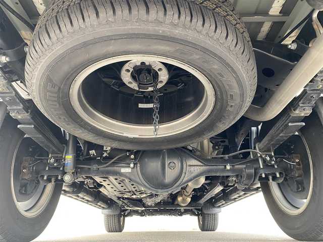 トヨタ ハイラックス Z GRスポーツ 岐阜県 2024(令6)年 1.6万km アティチュードブラックマイカ ワンオーナー/ハードトノカバー（OP）/トヨタセーフティセンス/・プリクラッシュセーフティ【PCS】/・レーンディパーチャーアラート【LDA】/・レーダークルーズコントロール【ブレーキ制御付】/・ロードサインアシスト【RSA】/・先行車発進告知機能【TMN】/クリアランスソナー前後/純正8インチディスプレイオーディオ/全周囲カメラ/ハーフレザーシート/運転席パワーシート/LEDヘッドライト/フロントフォグランプ/本革巻きステアリング/シフトノブ/MTモード付AT/パドルシフト/アルミペダル/純正18インチAW/純正フロアマット（OP）/純正サイドバイザー（OP）/前後ドライブレコーダー（ZDR-058）/カロッツェリア製ETC