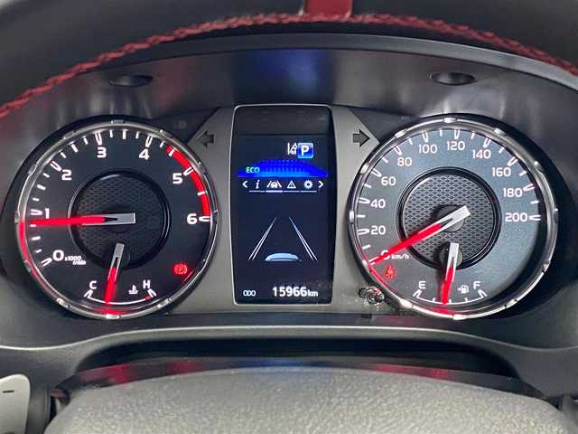 トヨタ ハイラックス Z GRスポーツ 岐阜県 2024(令6)年 1.6万km アティチュードブラックマイカ ワンオーナー/ハードトノカバー（OP）/トヨタセーフティセンス/・プリクラッシュセーフティ【PCS】/・レーンディパーチャーアラート【LDA】/・レーダークルーズコントロール【ブレーキ制御付】/・ロードサインアシスト【RSA】/・先行車発進告知機能【TMN】/クリアランスソナー前後/純正8インチディスプレイオーディオ/全周囲カメラ/ハーフレザーシート/運転席パワーシート/LEDヘッドライト/フロントフォグランプ/本革巻きステアリング/シフトノブ/MTモード付AT/パドルシフト/アルミペダル/純正18インチAW/純正フロアマット（OP）/純正サイドバイザー（OP）/前後ドライブレコーダー（ZDR-058）/カロッツェリア製ETC