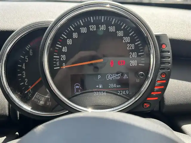 ＭＩＮＩ ミニ ワン 兵庫県 2016(平28)年 2.3万km ベージュ 純正ナビ/(BT/USB/AUX)/ETC/MTモード付/前方ドライブレコーダー/フォグランプ/電動格納ミラー/社外フロアマット/スマートキー