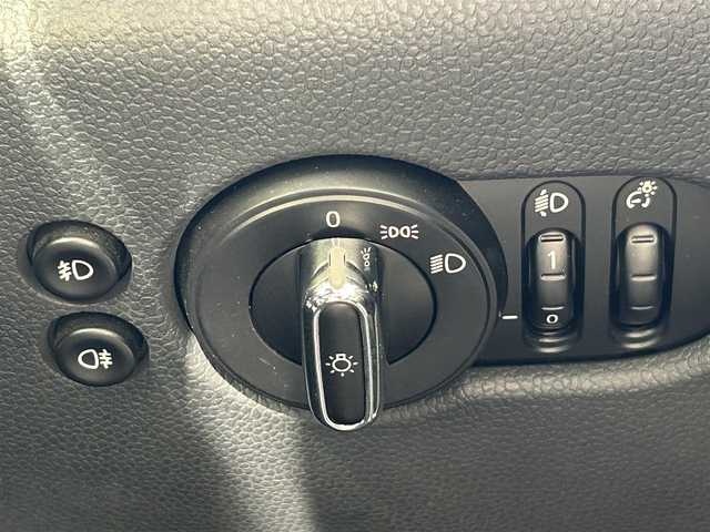 ＭＩＮＩ ミニ ワン 兵庫県 2016(平28)年 2.3万km ベージュ 純正ナビ/(BT/USB/AUX)/ETC/MTモード付/前方ドライブレコーダー/フォグランプ/電動格納ミラー/社外フロアマット/スマートキー