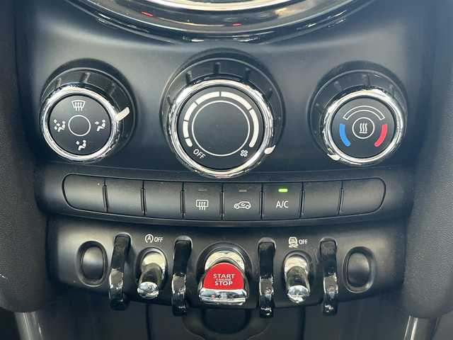 ＭＩＮＩ ミニ ワン 兵庫県 2016(平28)年 2.3万km ベージュ 純正ナビ/(BT/USB/AUX)/ETC/MTモード付/前方ドライブレコーダー/フォグランプ/電動格納ミラー/社外フロアマット/スマートキー