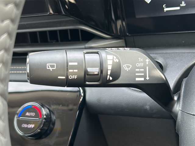 日産 セレナ ハイウェイスター V 茨城県 2023(令5)年 1.8万km パール 純正12.3ナビ/フルセグ/BT/MSV/フリップダウンモニター/全方位カメラ/クルーズコントロール/両側パワースライドドア/LEDオートライト/純正16インチアルミホイール/純正フロアマット/WAC/コーナーセンサー/スマートキー/ETC/横滑り防止装置/レーンキープアシスト/衝突被害軽減システム/禁煙車