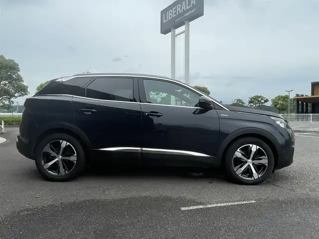 プジョー ３００８ GTライン ブルー HDi 宮崎県 2020(令2)年 5.3万km GRISHURRICANE 純正メモリナビ/・CD/・DVD/・Bluetooth/・AM/・FM/・フルセグ/・スマホ連携/ETC/社外前後ドライブレコーダー/バックカメラ/サイドカメラ/革巻きステアリング/ステアリングリモコン/パドルシフト/クルーズコントロール/ハーフレザーシート/前席シートヒーター/運転席パワーシート/運転席シートメモリ/ブラインドスポットモニター/純正LEDヘッドライト/オートライト/インテリジェントハイビーム/レーンキープアシスト/前後クリアランスソナー/パワーバックドア