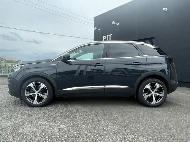 プジョー ３００８ GTライン ブルー HDi 宮崎県 2020(令2)年 5.3万km GRISHURRICANE 純正メモリナビ/・CD/・DVD/・Bluetooth/・AM/・FM/・フルセグ/・スマホ連携/ETC/社外前後ドライブレコーダー/バックカメラ/サイドカメラ/革巻きステアリング/ステアリングリモコン/パドルシフト/クルーズコントロール/ハーフレザーシート/前席シートヒーター/運転席パワーシート/運転席シートメモリ/ブラインドスポットモニター/純正LEDヘッドライト/オートライト/インテリジェントハイビーム/レーンキープアシスト/前後クリアランスソナー/パワーバックドア