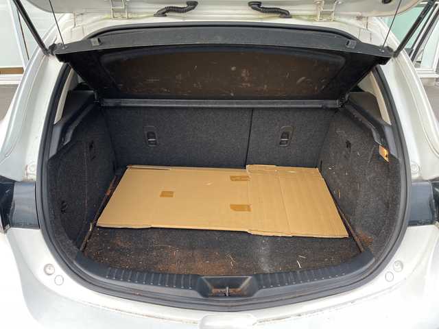 マツダ アクセラ スポーツ 15S ナビエディション 神奈川県 2011(平23)年 10万km クリスタルホワイトパールマイカ 純正ＨＤＤナビ　/ワンセグＴＶ　/オートライト　/コーナーセンサー　/ＭＴ付ミッションＡＴ　/プッシュスタート　/ＡＡＣ　/ドアバイザー　/ＣＤ／ＤＶＤ